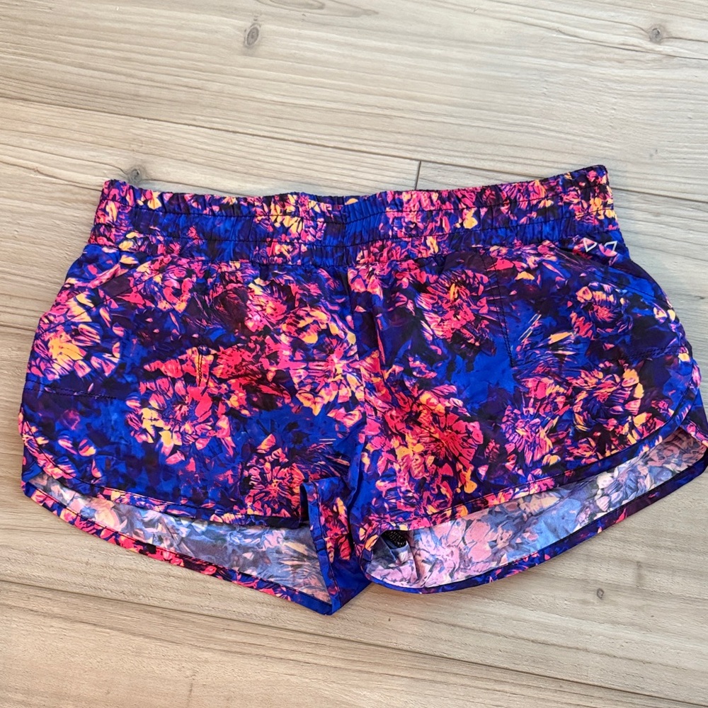 Lorna Jane Floral Women's Shorts